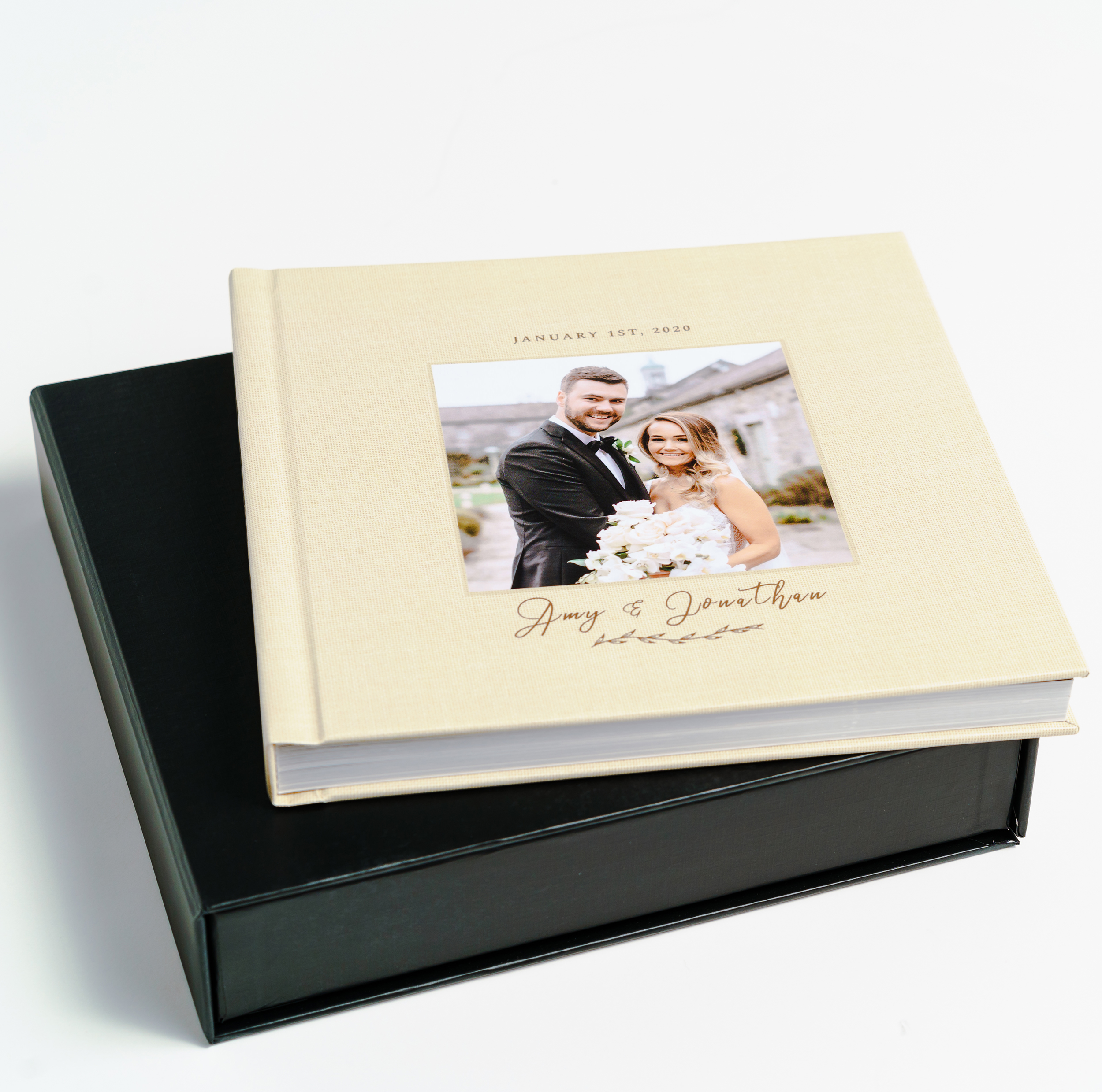 Luxury wedding photo albums, guest books, keepsake boxes